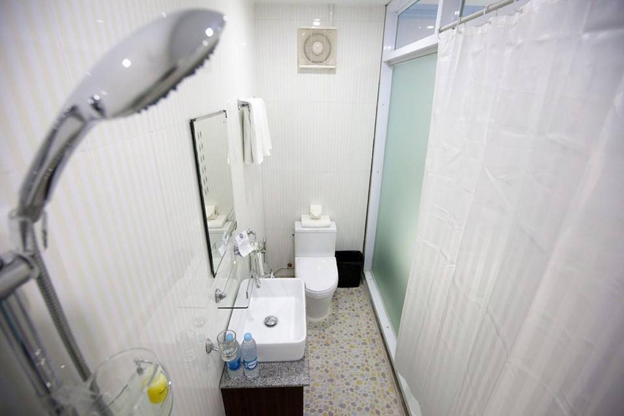 Woodland Hotel Rangun Zewnętrze zdjęcie