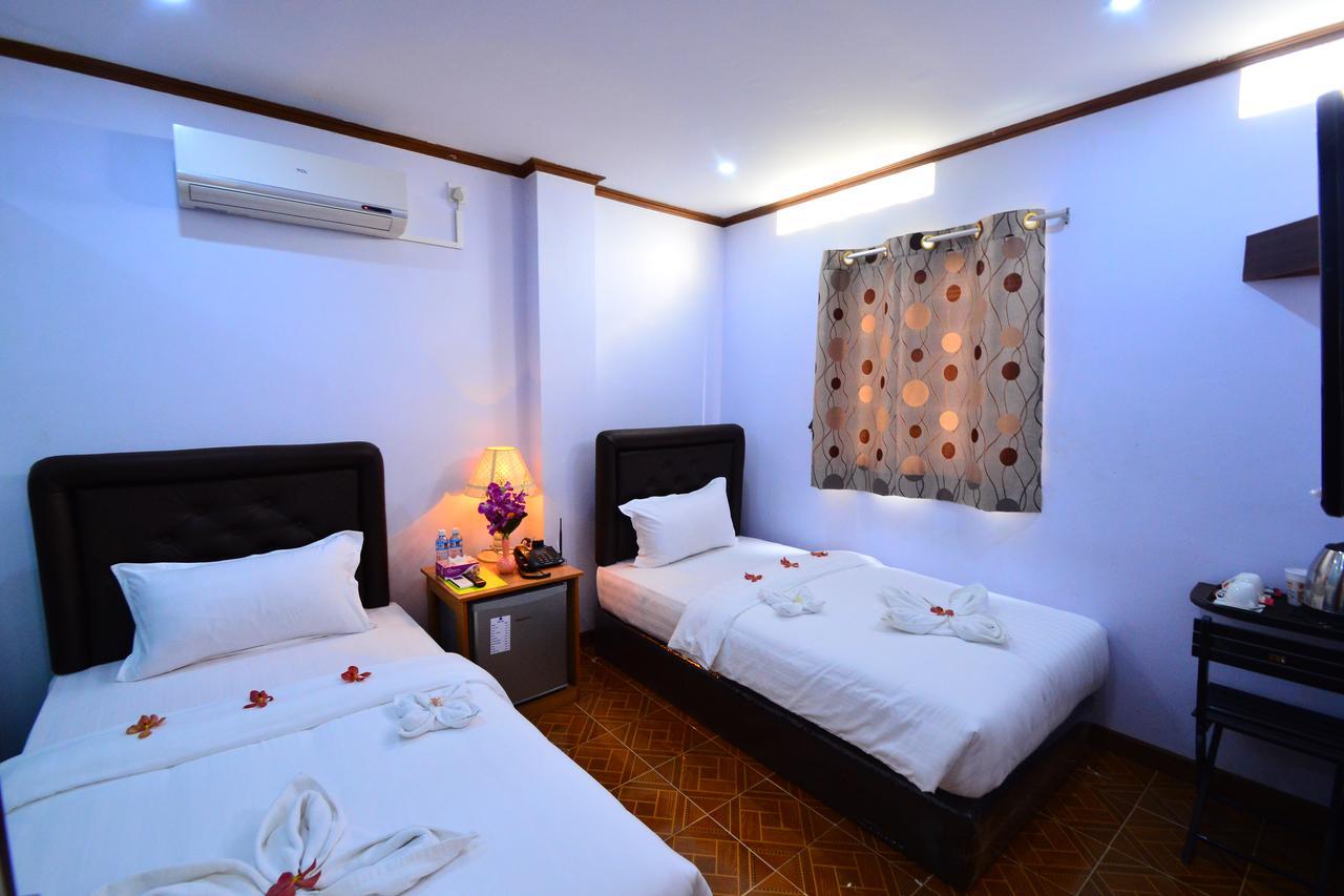 Woodland Hotel Rangun Zewnętrze zdjęcie